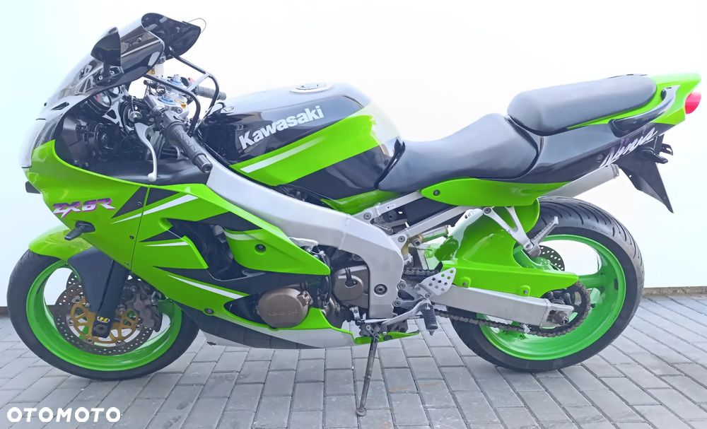 Kawasaki ZXR - 3