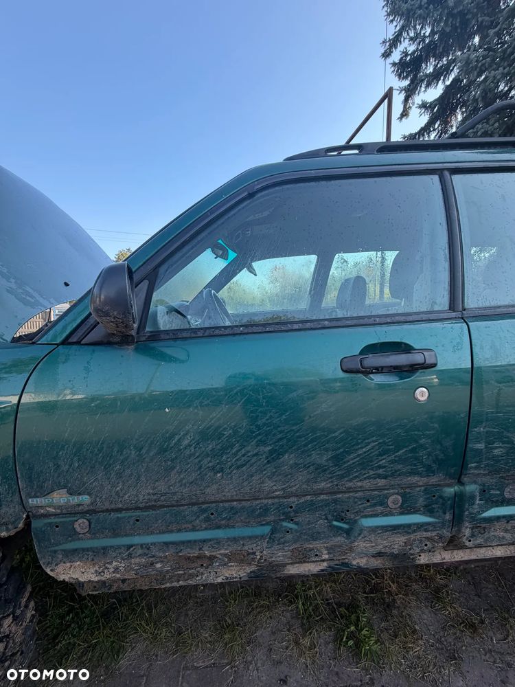 Subaru Forester kod lakieru 8G2 bagażnik - 3