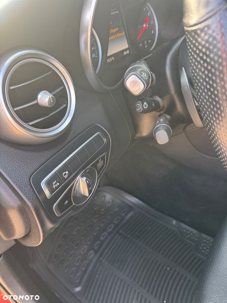 Mercedes-Benz GLC 300 4Matic 9G-TRONIC - 10