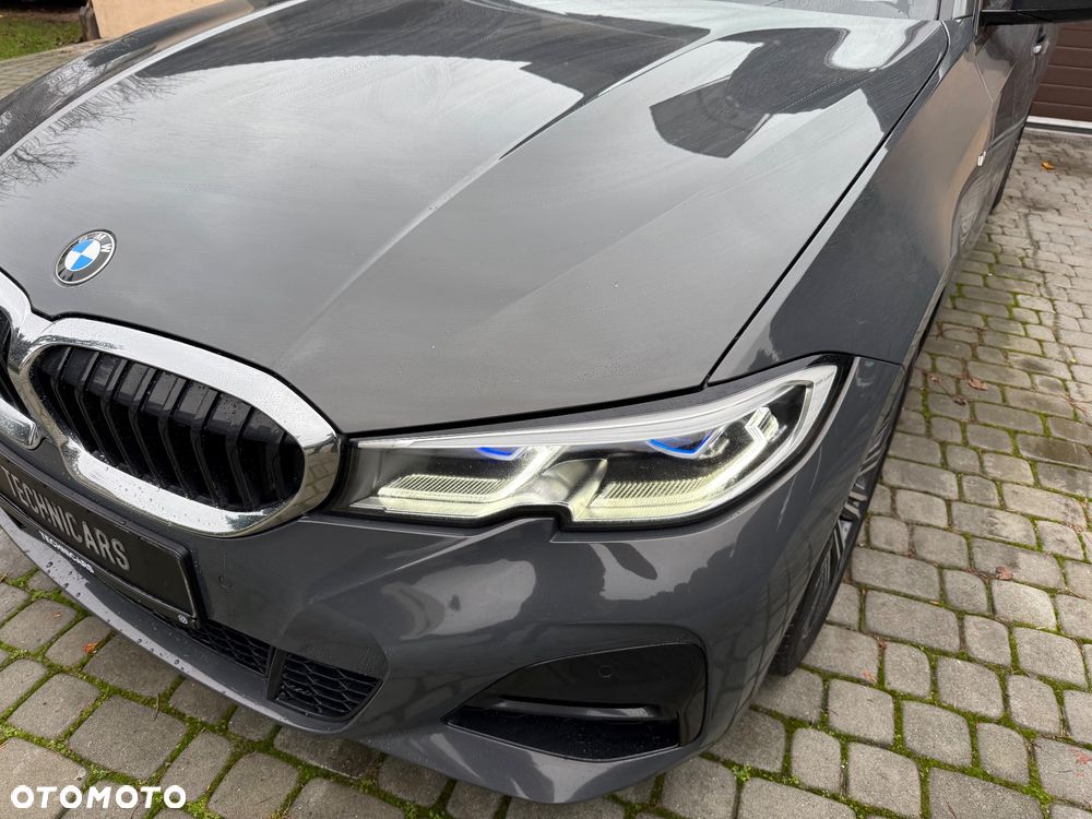 BMW Seria 3 320d M Sport - 4