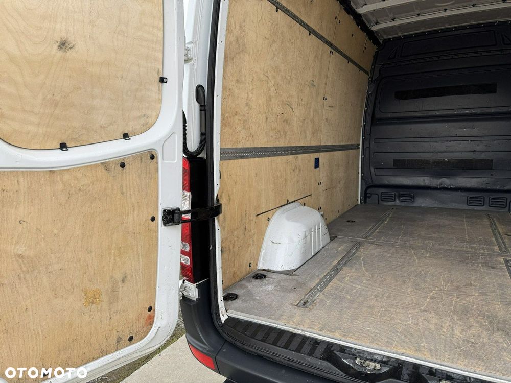 Mercedes-Benz Sprinter - 20