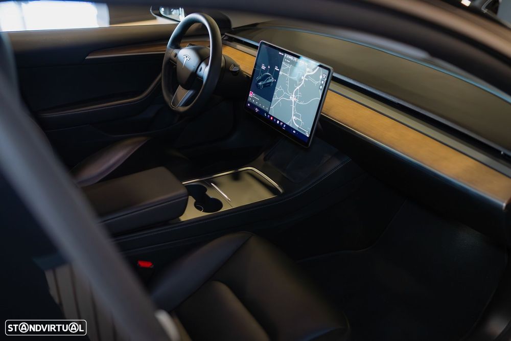 Tesla Model 3 Long-Range Dual Motor AWD - 27