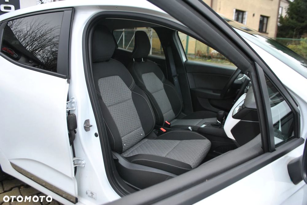 Renault Clio E-TECH 140 ZEN - 10