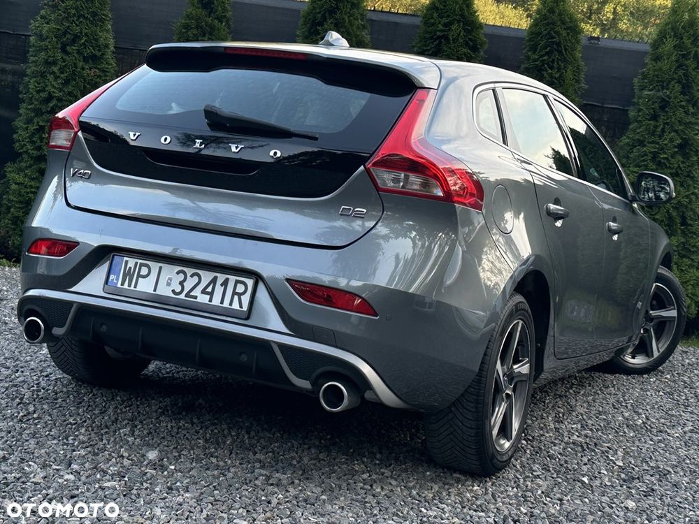 Volvo V40 D2 Drive-E R-Design Kinetic - 11