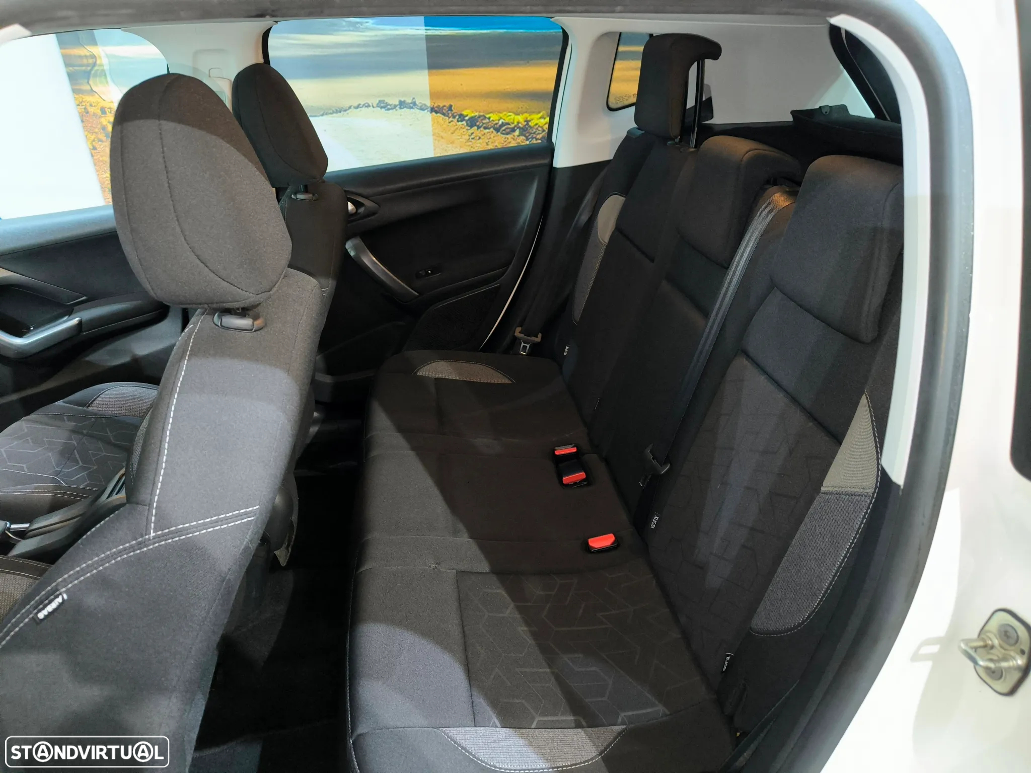 Peugeot 2008 1.2 PureTech Style - 23