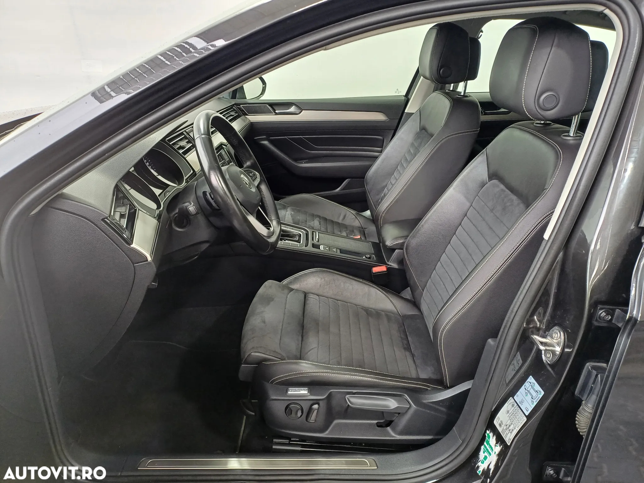 Volkswagen Passat 2.0 TDI DSG Highline - 5
