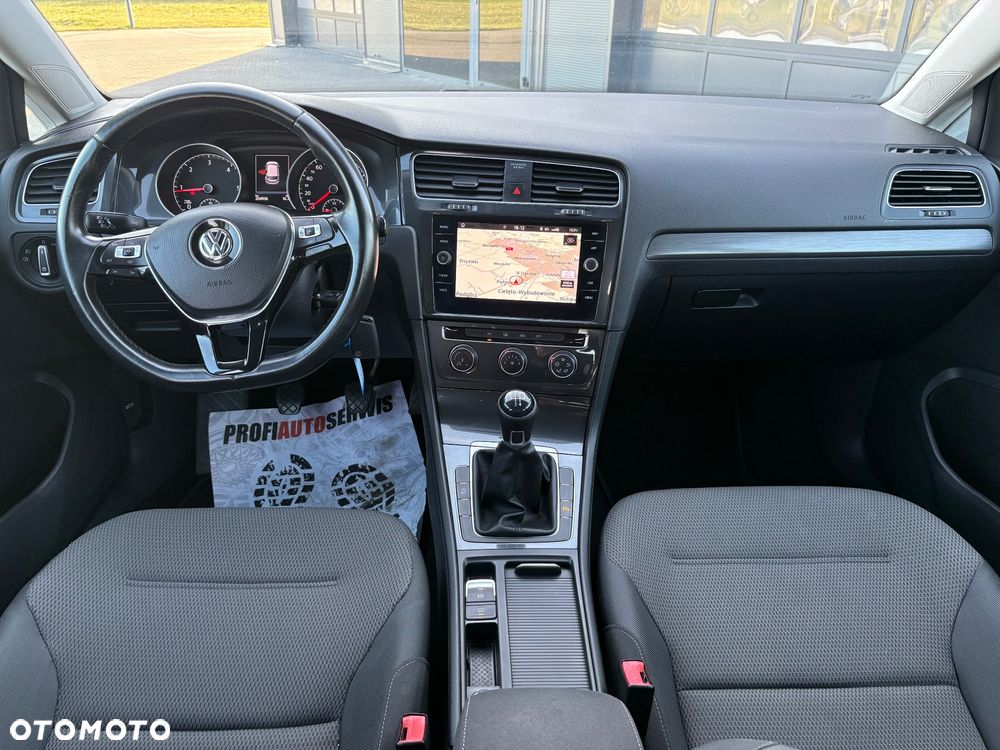 Volkswagen Golf 1.6 TDI SCR IQ.DRIVE - 17