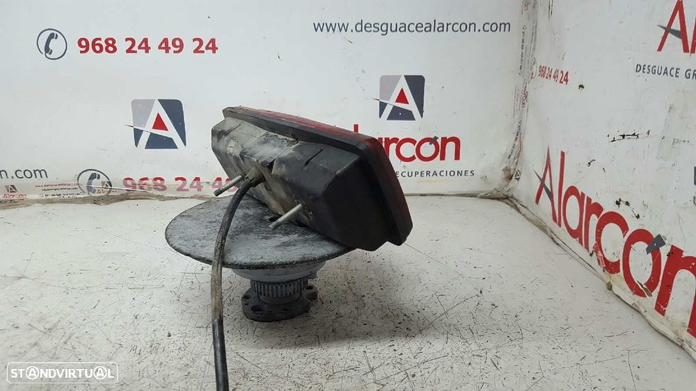 FAROLIM TRASEIRO ESQUERDO NISSAN CABSTAR.E TL35-2 - 4