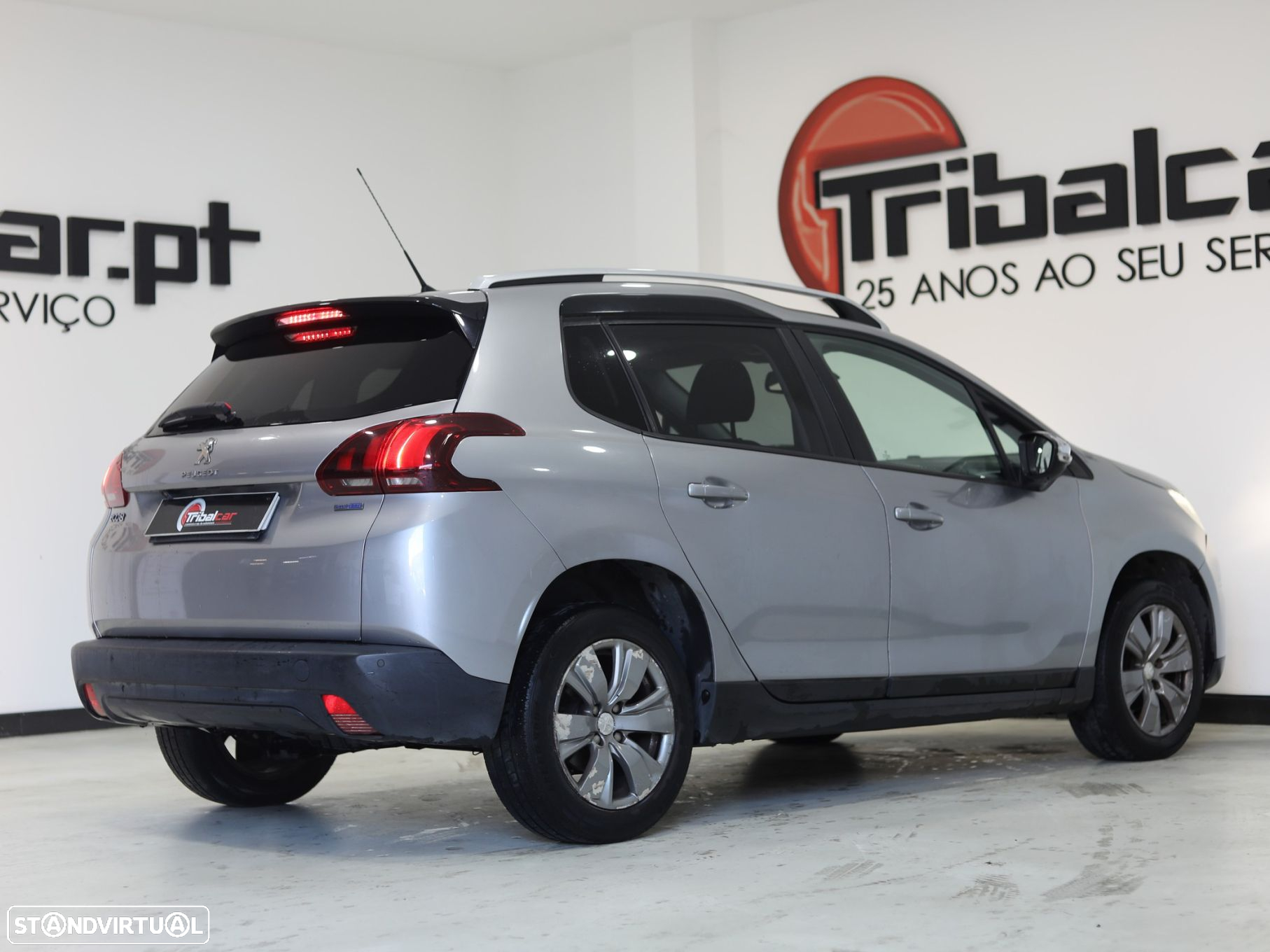 Peugeot 2008 1.6 BlueHDi Active - 4