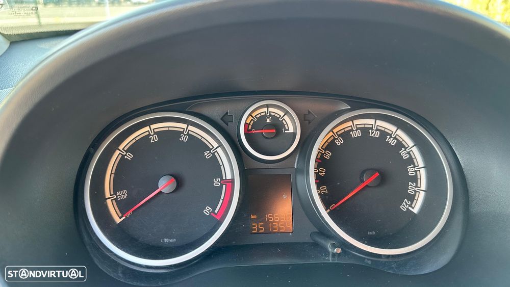 Opel Corsa 1.3 CDTI Enjoy EcoFLEX - 9