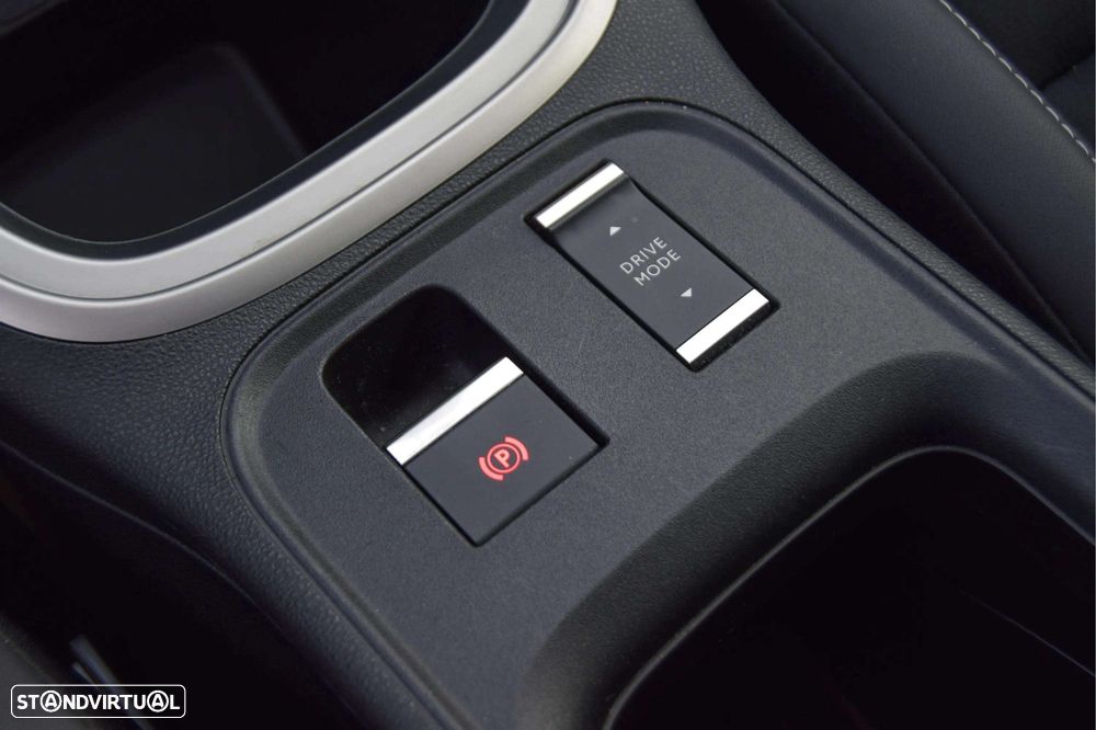 Jeep Avenger 54 kWh Summit - 28