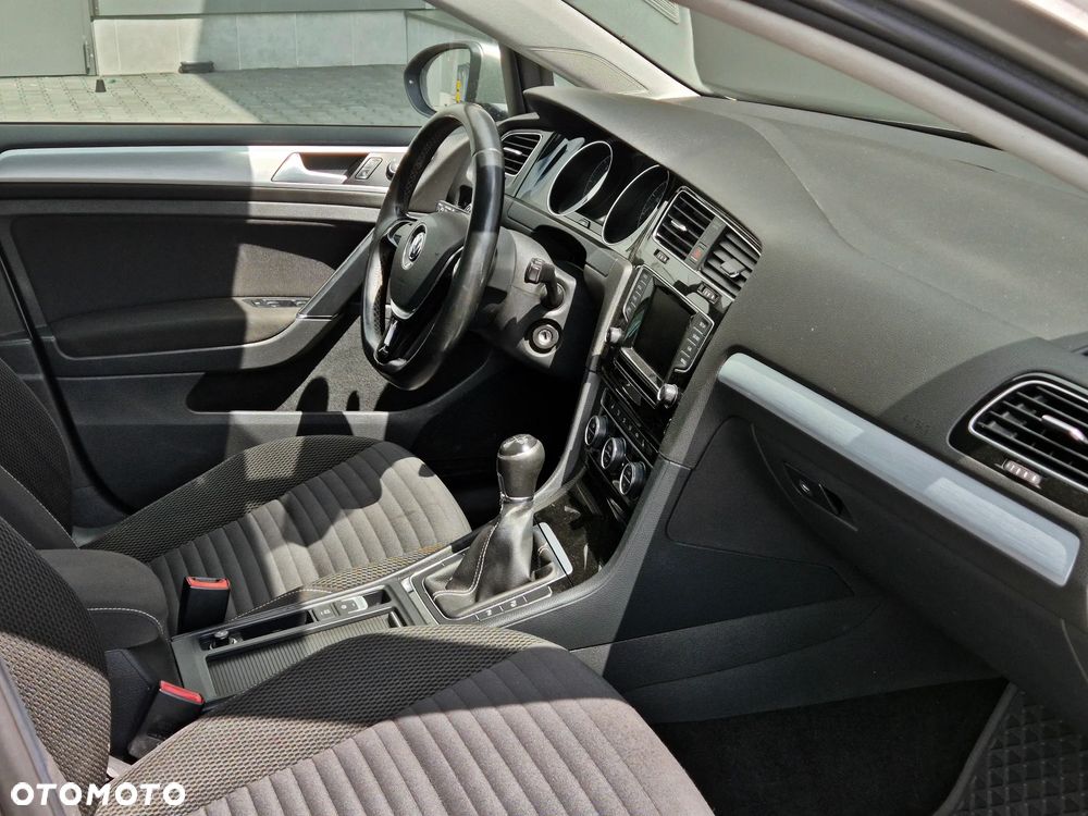 Volkswagen Golf 1.6 BlueTDI Cup - 17
