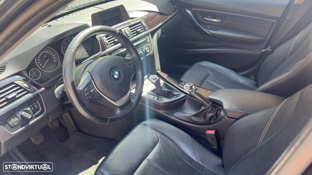 BMW 318 Gran Turismo d Line Luxury - 1