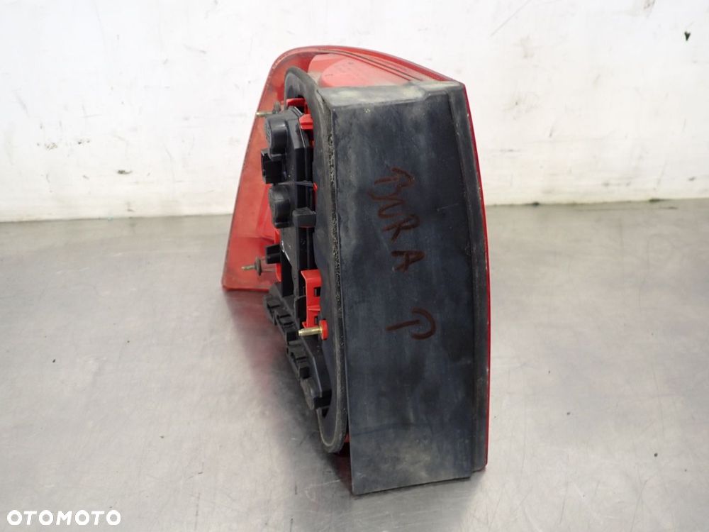 LAMPA PRAWA TYLNA VOLKSWAGEN BORA 1J5945257   1J5945096AC  1J5945112AC - 3