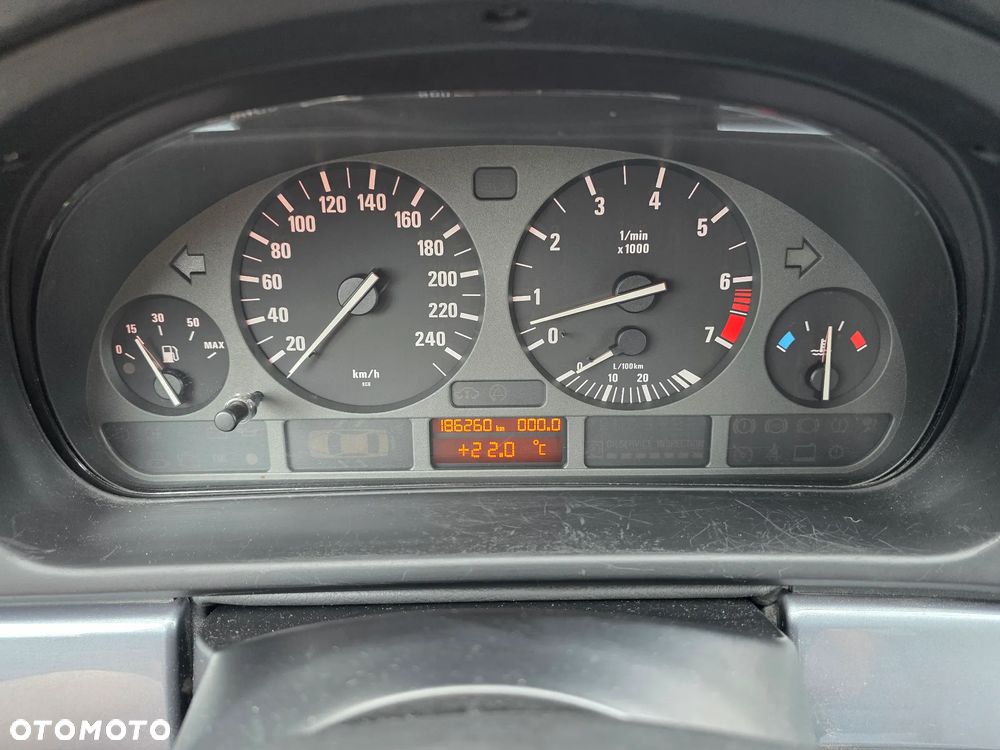 BMW Seria 5 - 27