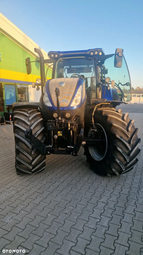 New Holland T7.270 Auto Command - 15