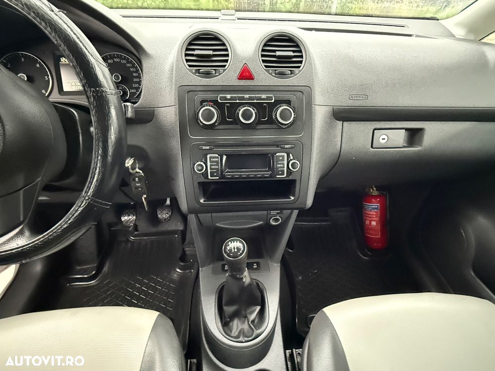 Volkswagen Caddy - 10