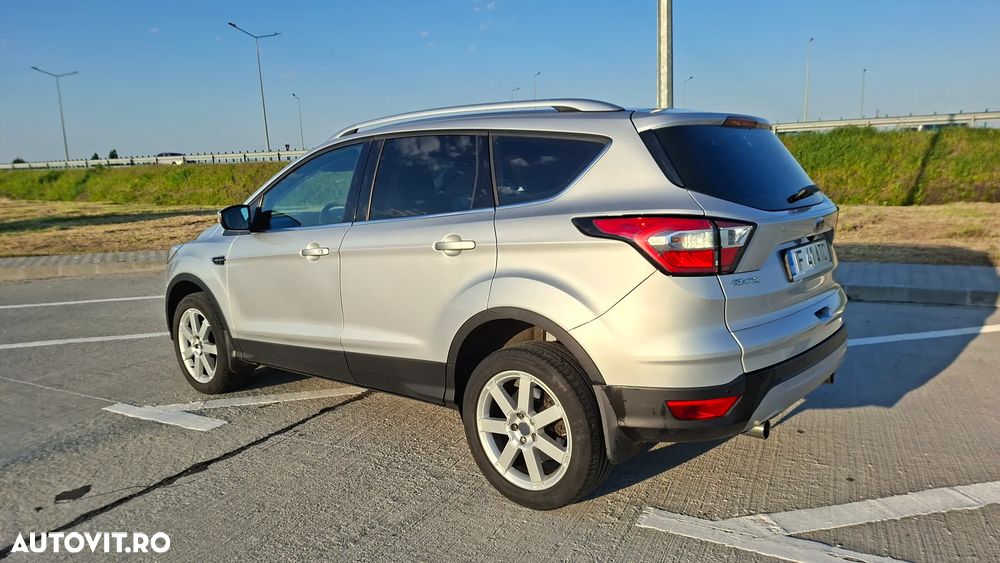 Ford Kuga - 4