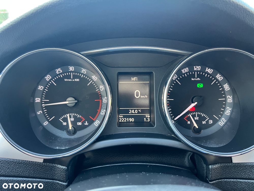 Skoda Superb 2.0 TDI Elegance DSG - 15