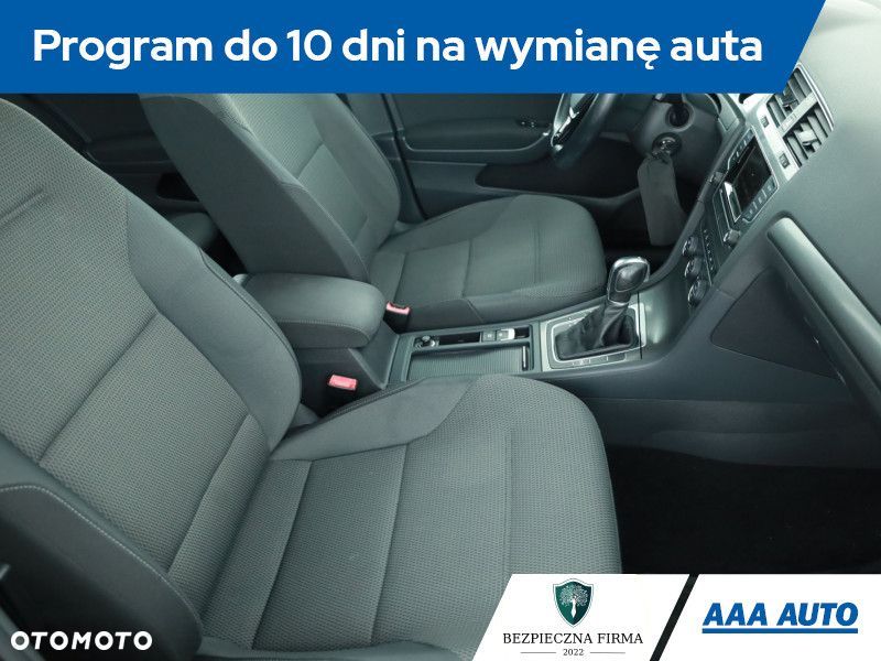 Volkswagen Golf - 9