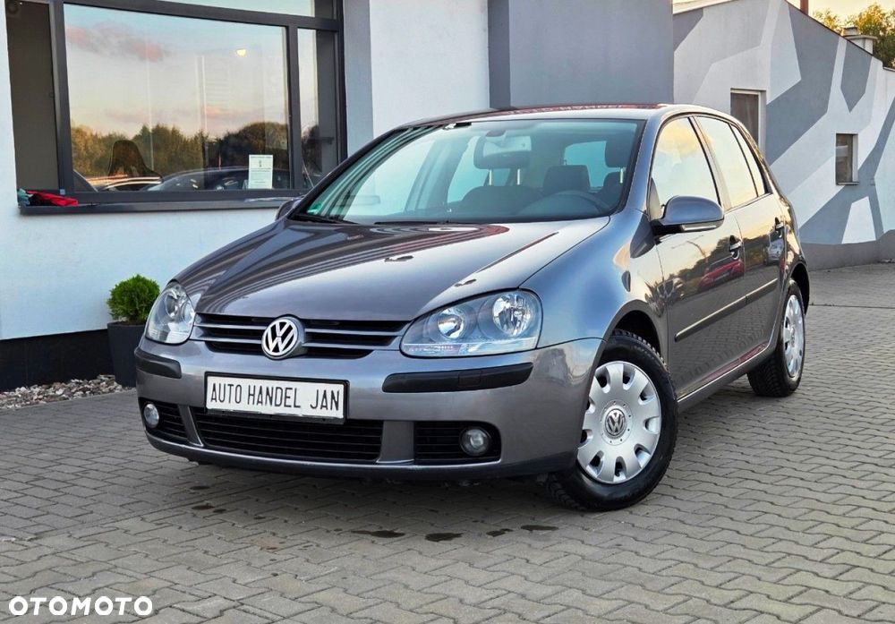 Volkswagen Golf - 1