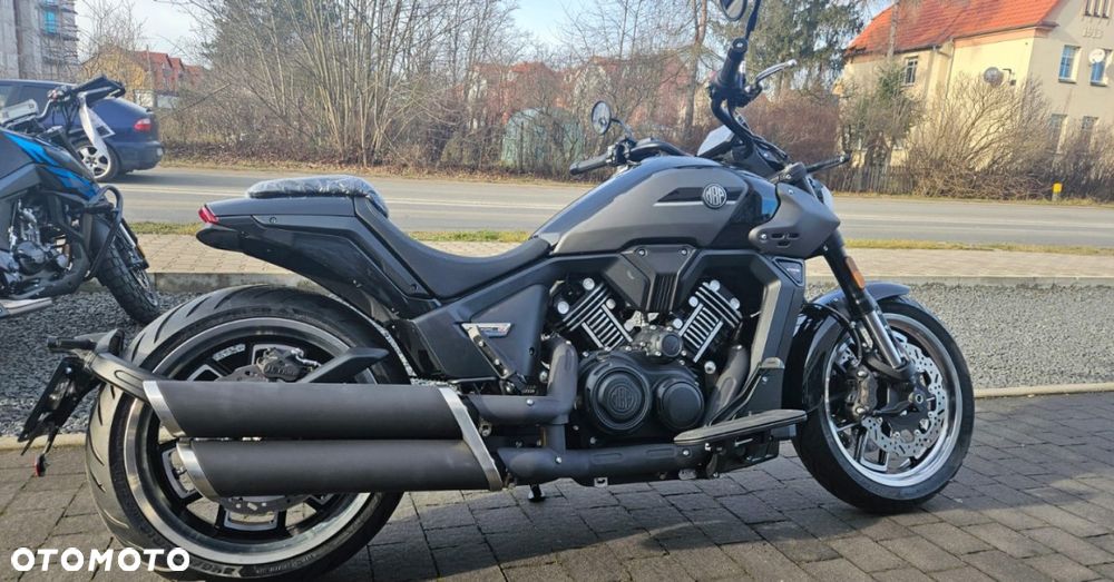 Morbidelli C1002V - 7