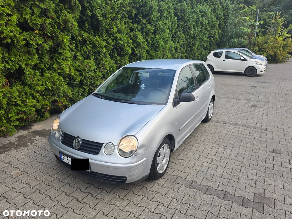 Volkswagen Polo 1.4 16V Comfortline - 1