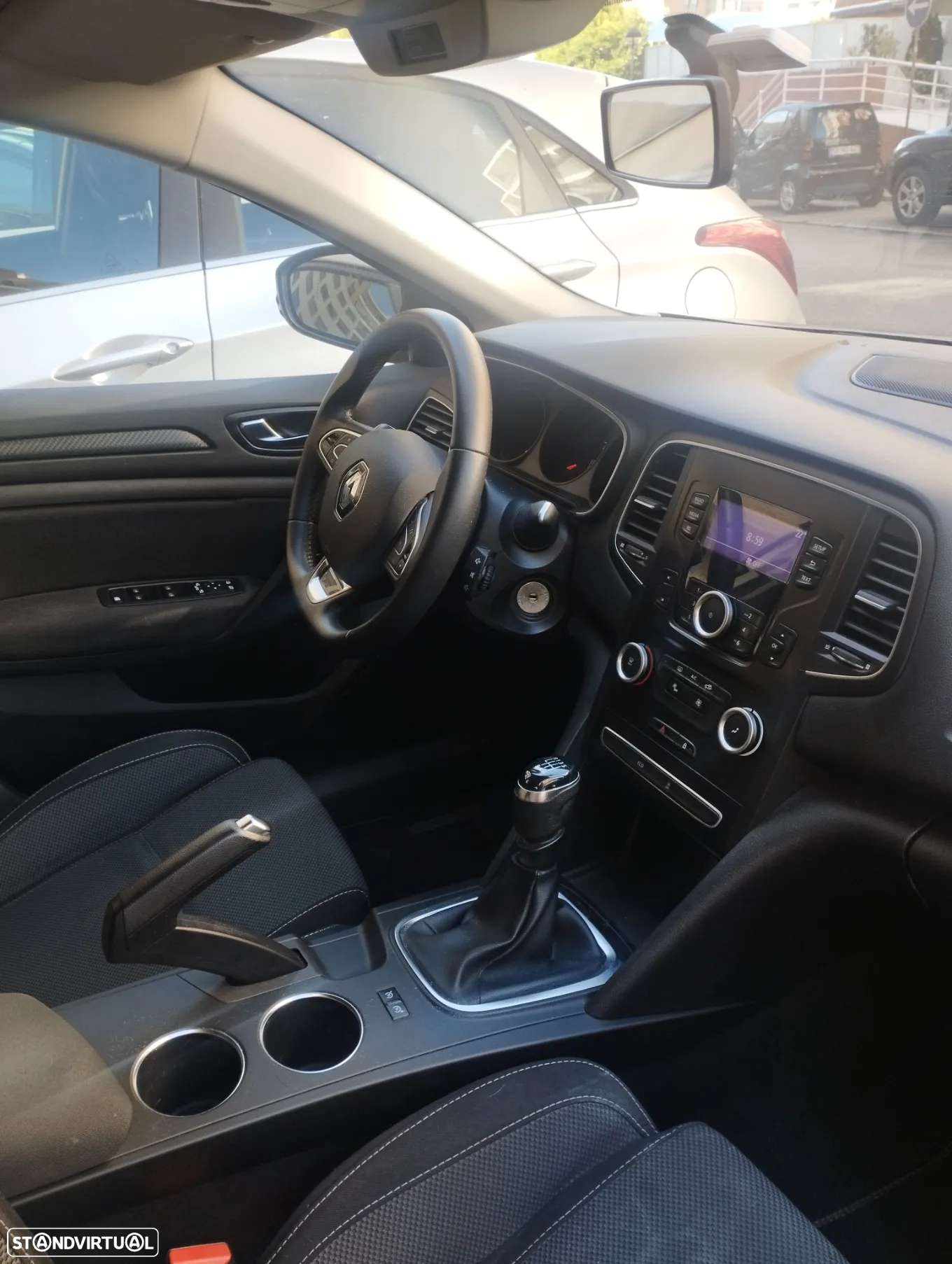 Renault Mégane Sport Tourer 1.5 Blue dCi Zen - 12