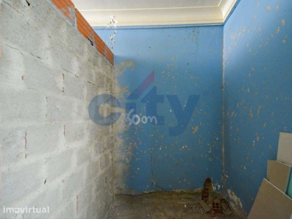 T3 com Quintal/Terraço Privativo de 45m² na Venda Nova às Portas de... - Grande imagem: 4/18