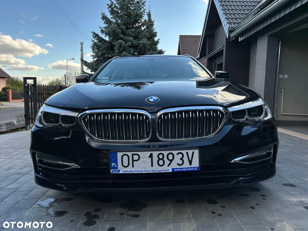 BMW Seria 5 520d xDrive Luxury Line - 3