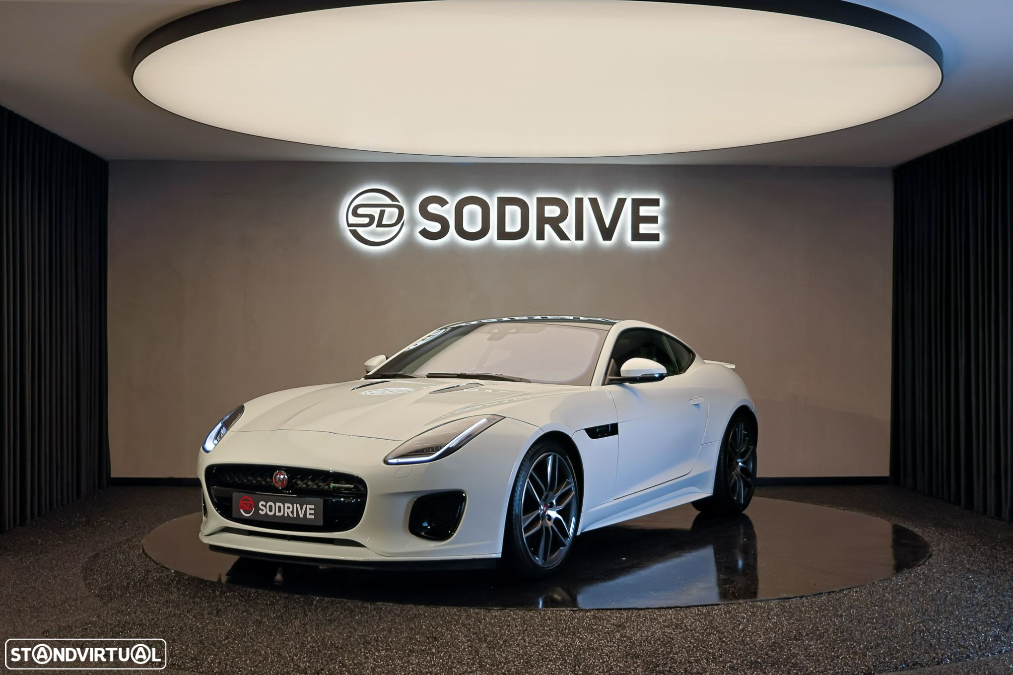 Jaguar F-Type 2.0 i4 R-Dynamic - 2