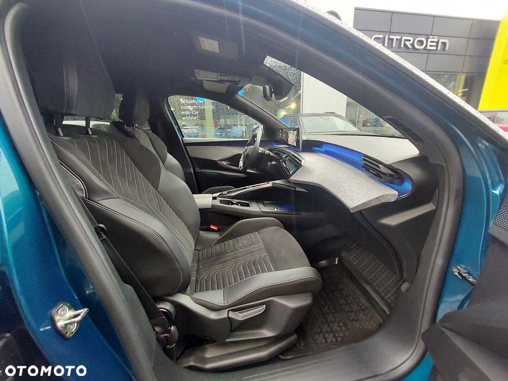 Peugeot 3008 1.2 PureTech mHEV GT S&S e-DCS6 - 12
