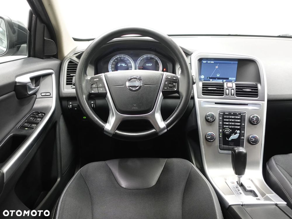 Volvo XC 60 - 30