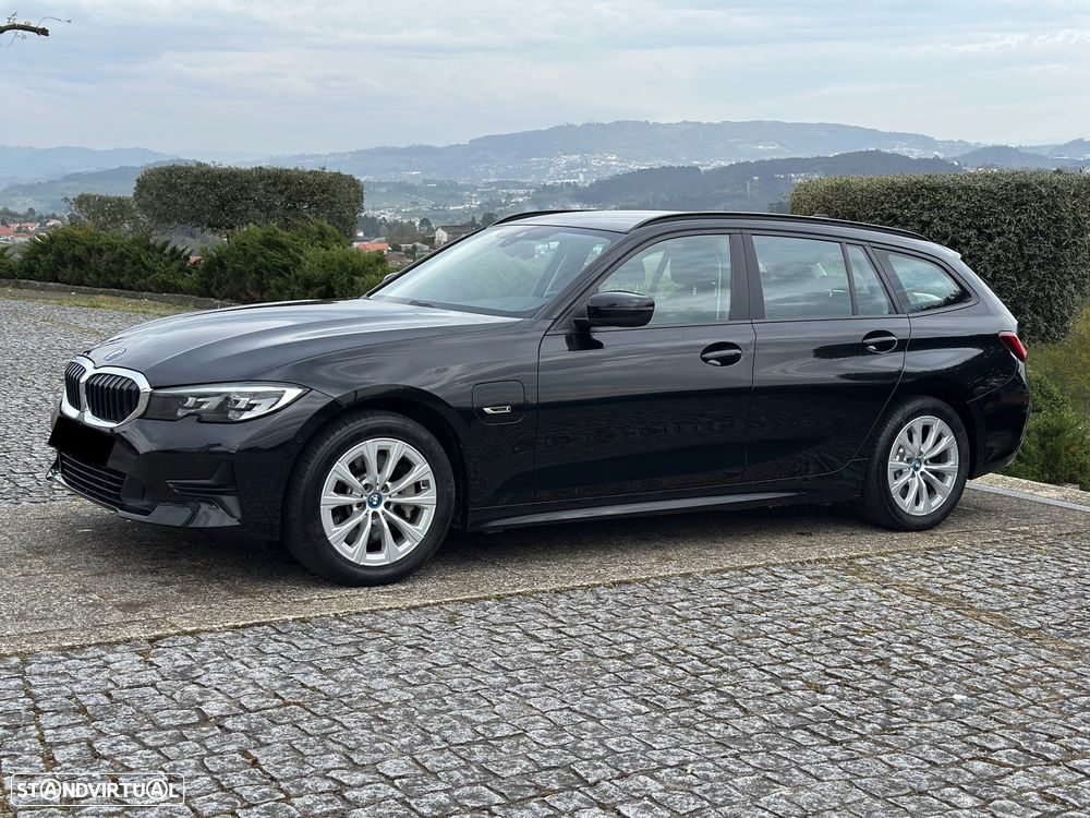 BMW 330 e Aut. Luxury Line - 7