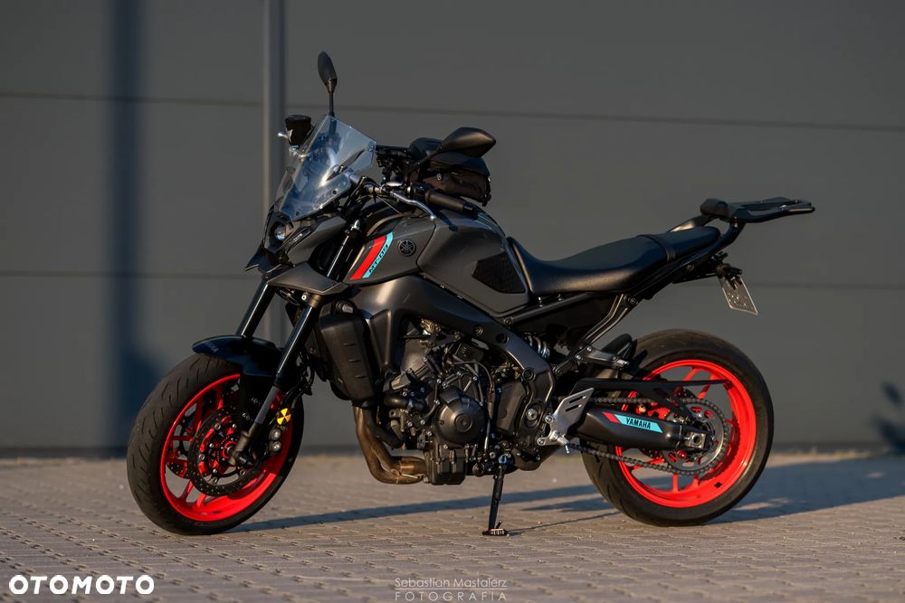 Yamaha MT - 9