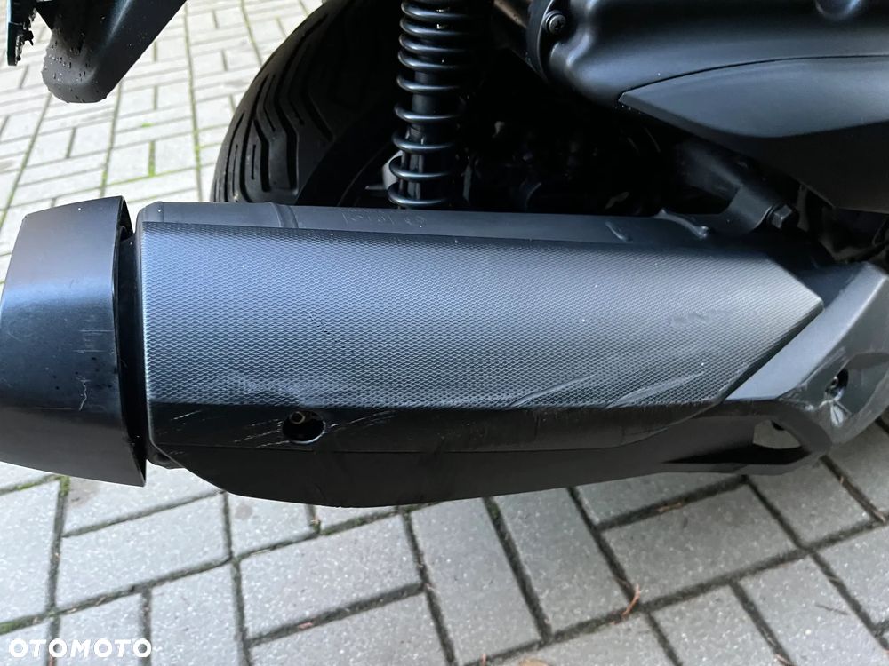 Yamaha X-max - 5