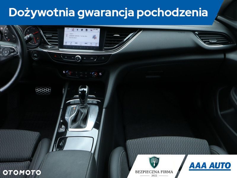 Opel Insignia - 10