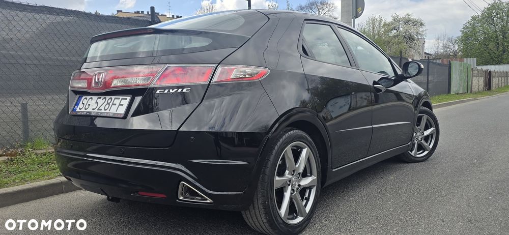 Honda Civic 1.8i-VTEC Executive - 4