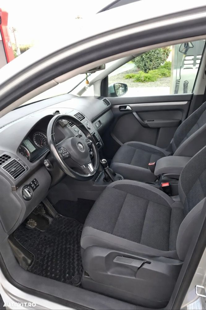 Volkswagen Touran 1.6 TDI Comfortline - 7