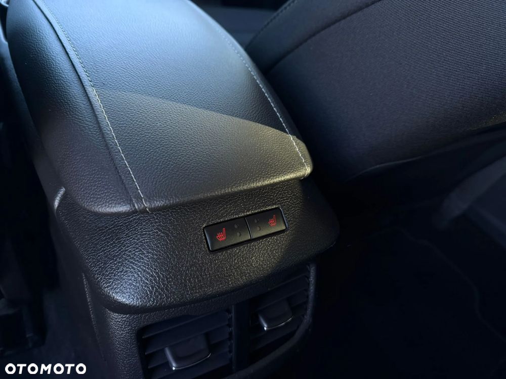 Ford Mondeo 2.0 TDCi Titanium - 37