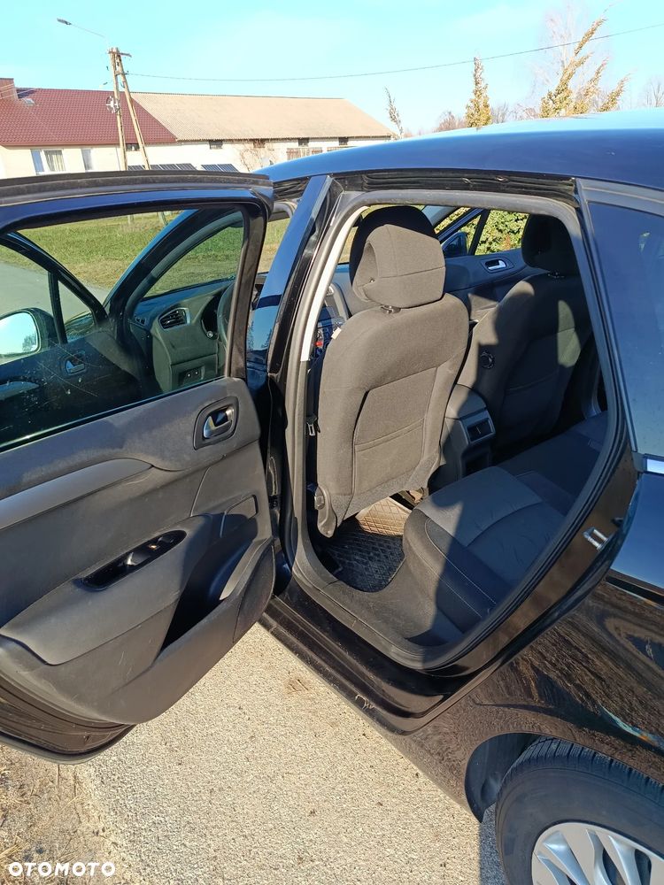 Citroën C4 HDi 90 Attraction - 10