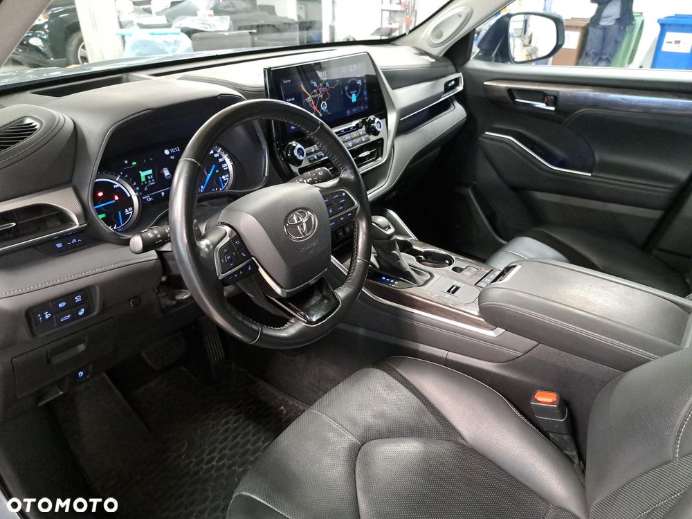 Toyota Highlander - 16