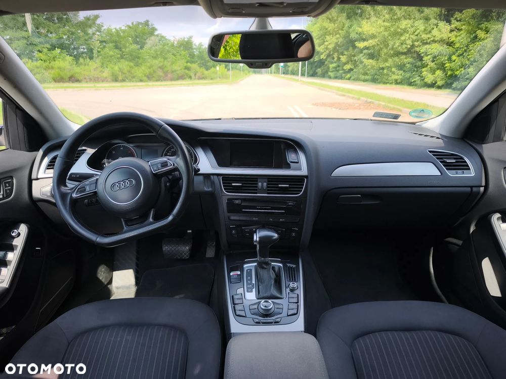 Audi A4 Avant 2.0 TDI DPF clean diesel multitronic S line Sportpaket - 12