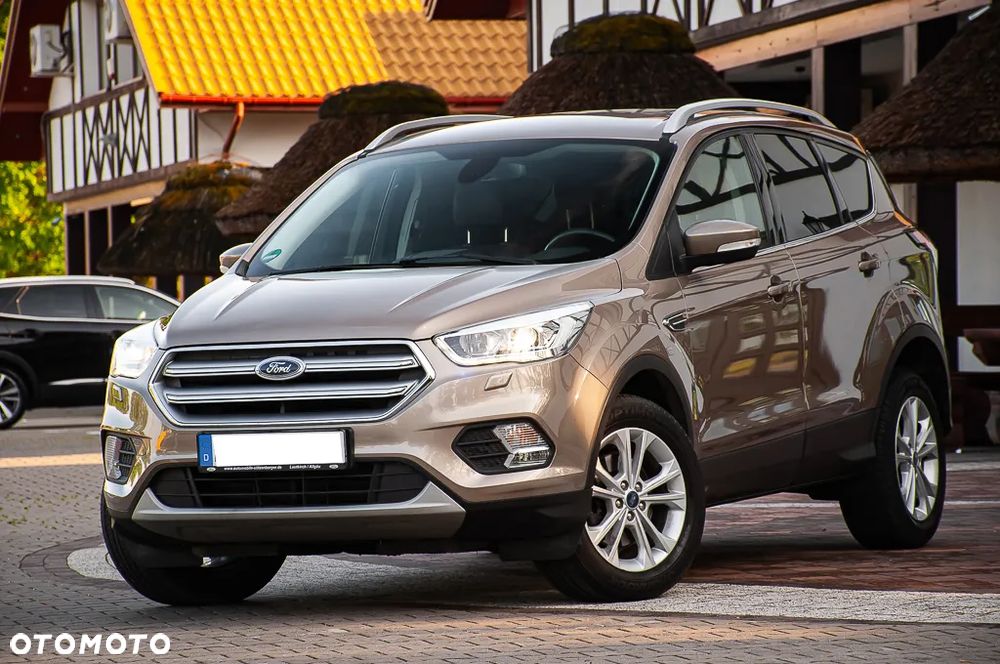 Ford Kuga 2.0 TDCi AWD Titanium - 1