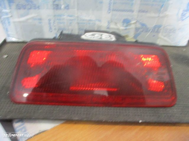Farol Nevoeiro 23633005 NISSAN JUKE 1 FASE 2 2015 1.2I 115CV 5P BRANCO TRAZ - 1