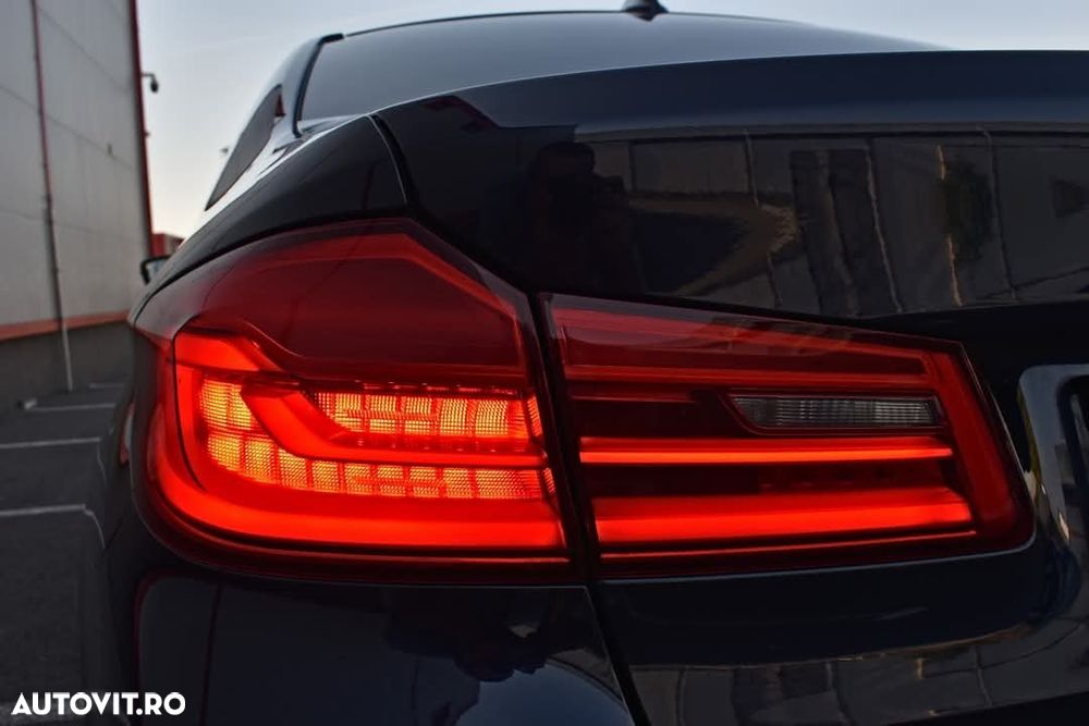 BMW Seria 5 540i Aut. Luxury Line - 7