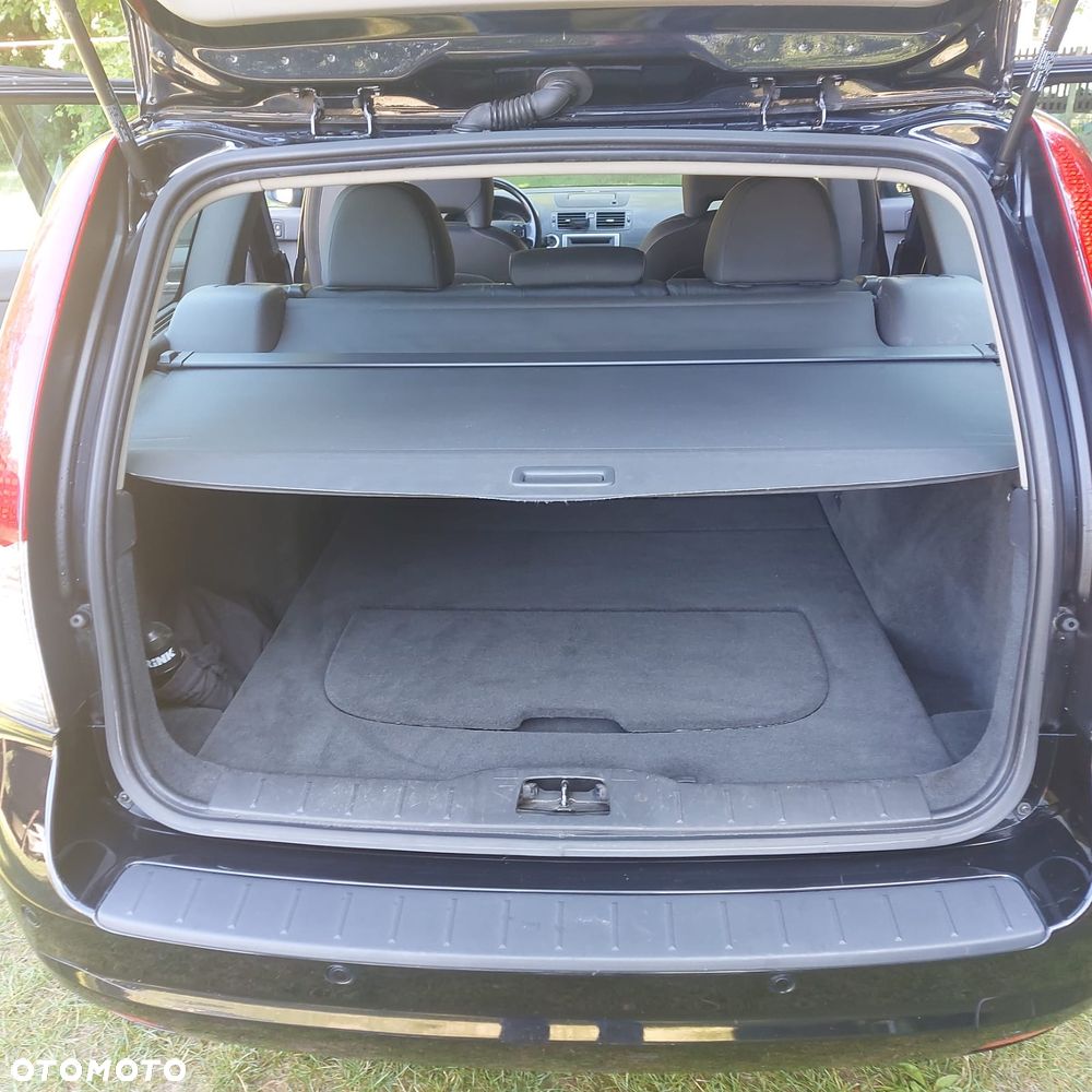Volvo V50 2.0D Momentum - 11