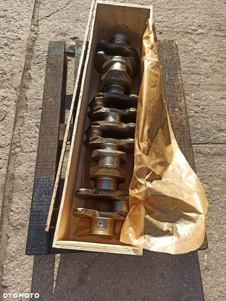 Nowy Wał Korbowy MAN TGX TGS TGA silnik D2676 - 1