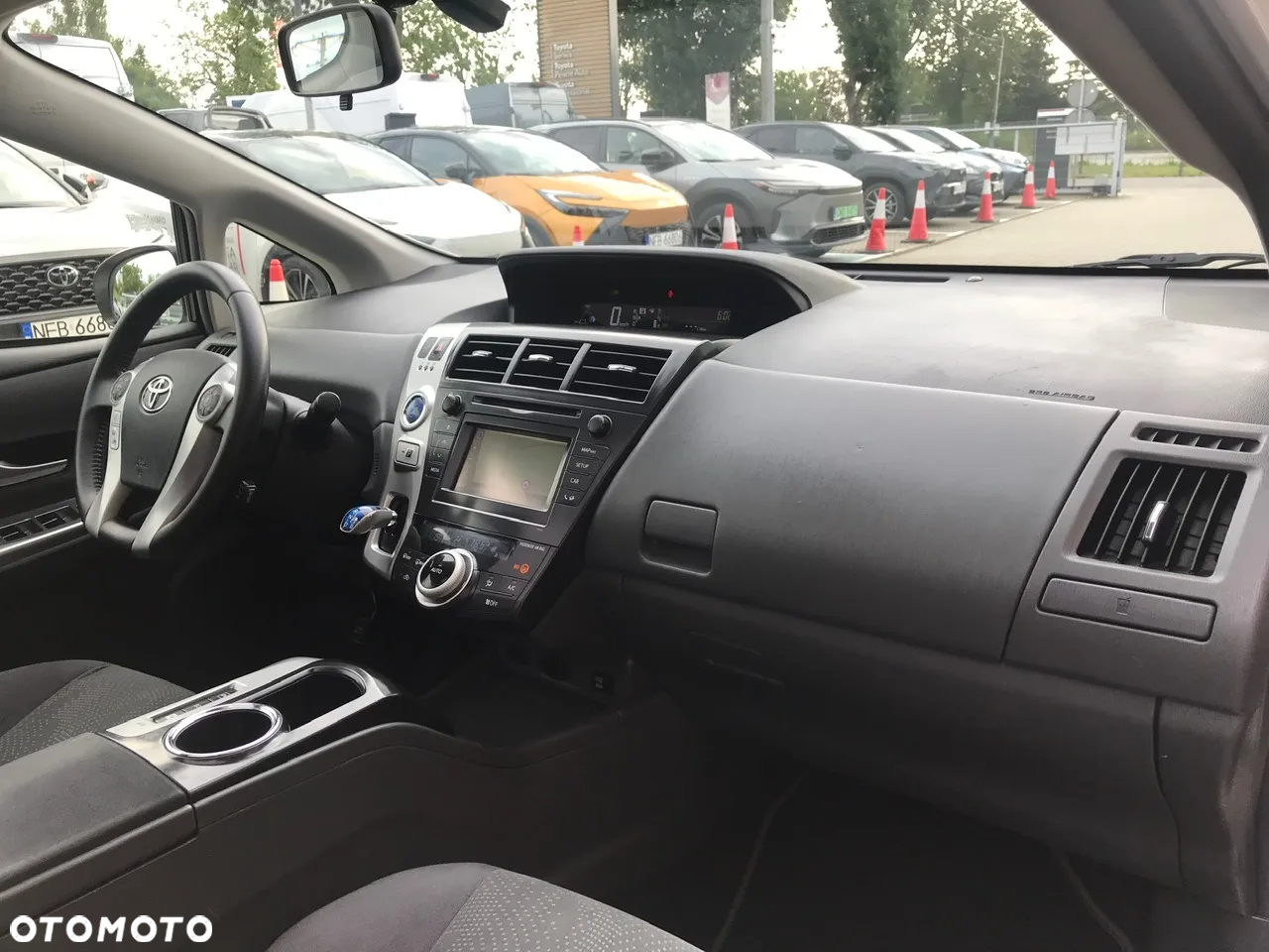 Toyota Prius+ 1.8 HSD Premium - 18