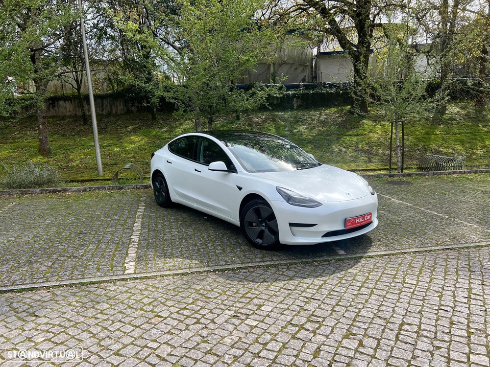Tesla Model 3 Standard Range Plus RWD - 2